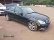 2013 Mercedes-Benz C 250 Sport с VIN WDDGF4HB1DA801164, выставлен на аукционе IAAI как лот 43053763 с пробегом 46 744 миль миль и . История ставок и продаж доступна на DreamBid. Изображение 1.