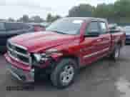 2011 Ram 1500 Big Horn z VIN 1D7RV1GT5BS613484, wystawiony jako IAAI lot #42350712 z przebiegiem 165 891 mil mil oraz . Historia ofert i sprzedaży dostępna na DreamBid. Obrazek 2.