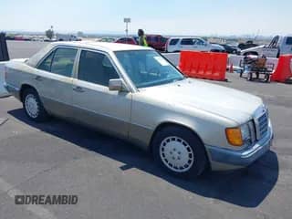 1991 Mercedes-Benz 300 with VIN WDBEA30E8MB483309, listed as a IAAI auction lot 42909674 with 9,783 mi miles and . Bid and sale history available at DreamBid. Image 1.