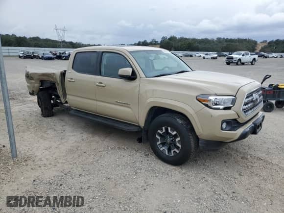 2017 Toyota Tacoma SR5 with VIN 3TMBZ5DN9HM012089, listed as a Copart auction lot 86295415 with 221,378 mi miles and Salvage title. Bid and sale history available at DreamBid. Image 4.