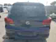 2016 Volkswagen Tiguan S z VIN WVGAV7AX8GW611844, wystawiony jako Copart lot #70020365 z przebiegiem 138 036 mil mil oraz Szkoda całkowita • Salvage title. Historia ofert i sprzedaży dostępna na DreamBid. Obrazek 6.