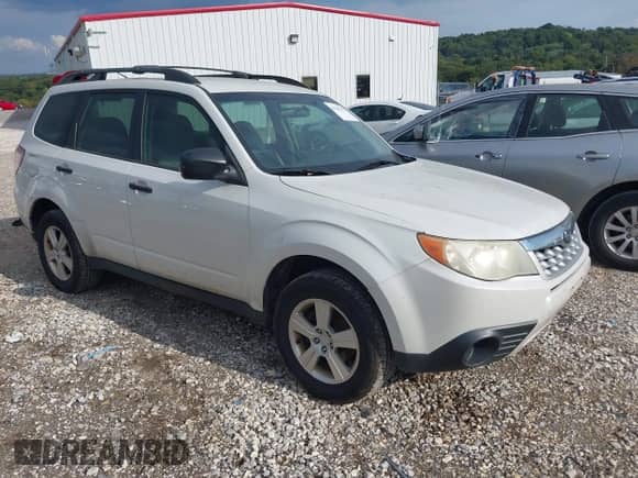 2012 Subaru Forester X z VIN JF2SHBBC1CH408227, wystawiony jako IAAI lot #43340278 z przebiegiem 201 042 mil mil oraz . Historia ofert i sprzedaży dostępna na DreamBid. Obrazek 1.