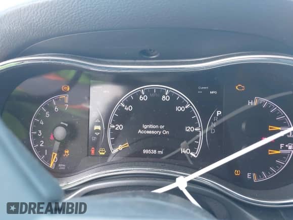 2020 Jeep Grand Cherokee Altitude z VIN 1C4RJEAG9LC279125, wystawiony jako IAAI lot #43042747 z przebiegiem 99 538 mil mil oraz . Historia ofert i sprzedaży dostępna na DreamBid. Obrazek 15.