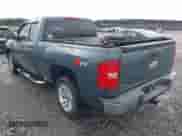 2010 Chevrolet Silverado 1500 LT z VIN 1GCSCSE07AZ200116, wystawiony jako IAAI lot #43422600 z przebiegiem 229 852 mil mil oraz . Historia ofert i sprzedaży dostępna na DreamBid. Obrazek 3.