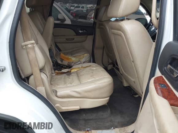 2008 Chevrolet Tahoe LTZ с VIN 1GNFC13JX8R102464, выставлен на аукционе IAAI как лот 41531849 с пробегом 340 035 миль миль и . История ставок и продаж доступна на DreamBid. Изображение 8.
