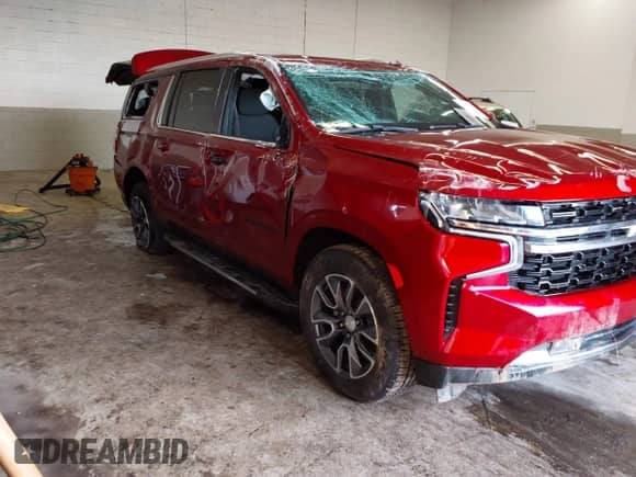 2021 Chevrolet Suburban LS z VIN 1GNSKBKD3MR391085, wystawiony jako IAAI lot #41587789 z przebiegiem 78 957 mil mil oraz . Historia ofert i sprzedaży dostępna na DreamBid. Obrazek 1.