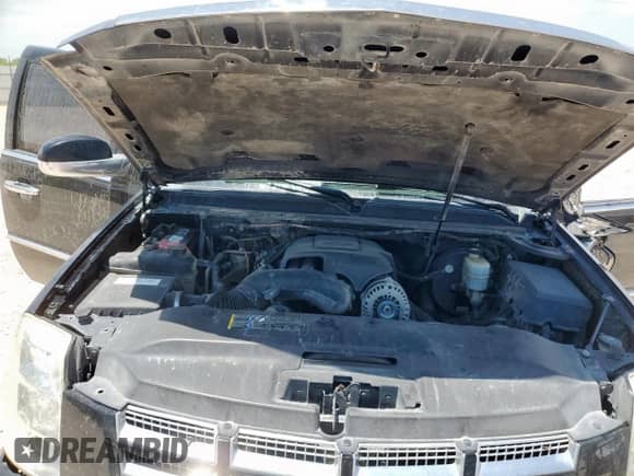 2007 Cadillac Escalade with VIN 1GYFK63817R365733, listed as a Copart auction lot 65604395 with 215,617 mi miles and Salvage title. Bid and sale history available at DreamBid. Image 12.