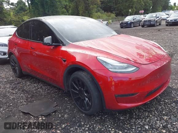 2020 Tesla Model Y Long Range с VIN 5YJYGDEE0LF012780, выставлен на аукционе IAAI как лот 43137505 с пробегом 89 027 миль миль и . История ставок и продаж доступна на DreamBid. Изображение 1.
