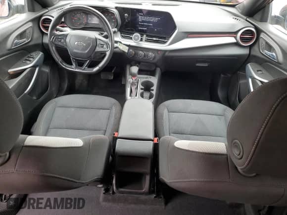 2024 Chevrolet Trax 1RS with VIN KL77LGE26RC234595, listed as a Copart auction lot 69998415 with 35,199 mi miles and Salvage title. Bid and sale history available at DreamBid. Image 8.
