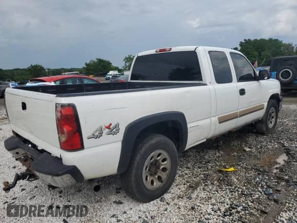 2006 Chevrolet Silverado 1500 LT1 with VIN 1GCEK19V66Z194929, listed as a Copart auction lot 64904185 with 265,035 mi miles and Clean title. Bid and sale history available at DreamBid. Image 3.