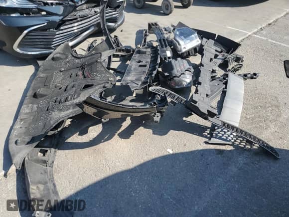 2019 Hyundai Santa Fe SE with VIN 5NMS23AD0KH011976, listed as a Copart auction lot 68183555 with 132,694 mi miles and Salvage title. Bid and sale history available at DreamBid. Image 12.