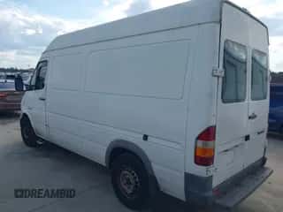 2005 Dodge Sprinter with VIN WD2PD644655758551, listed as a IAAI auction lot 41687177 with 436,566 mi miles and . Bid and sale history available at DreamBid. Image 3.
