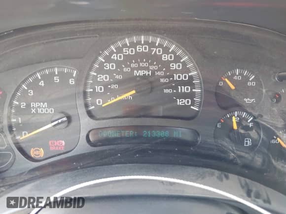 2005 GMC Sierra 1500 Work Truck z VIN 1GTEC14XX5Z187194, wystawiony jako IAAI lot #42644156 z przebiegiem 213 308 mil mil oraz . Historia ofert i sprzedaży dostępna na DreamBid. Obrazek 7.