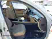 2013 Hyundai Genesis 3.8L с VIN KMHGC4DD0DU251153, выставлен на аукционе IAAI как лот 43211957 с пробегом 191 465 миль миль и . История ставок и продаж доступна на DreamBid. Изображение 5.