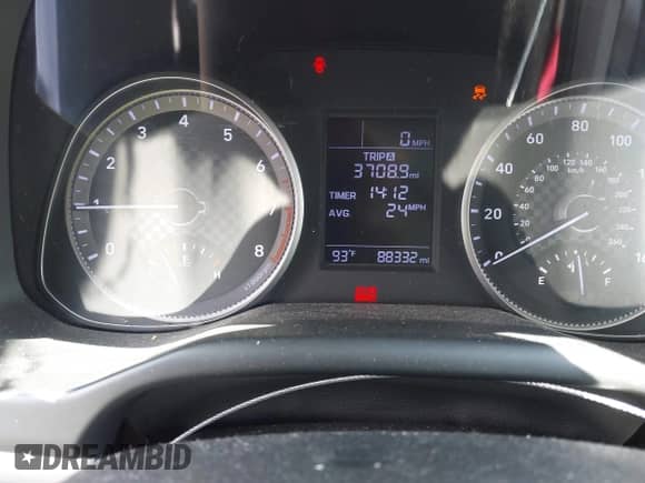 2019 Hyundai Elantra SE z VIN KMHD74LF3KU859904, wystawiony jako IAAI lot #43052989 z przebiegiem 88 332 mil mil oraz . Historia ofert i sprzedaży dostępna na DreamBid. Obrazek 7.