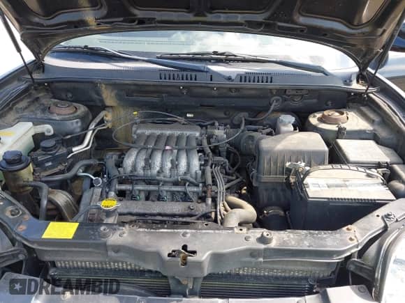 2004 Hyundai Santa Fe GLS with VIN KM8SC13D94U642943, listed as a IAAI auction lot 42657825 with 137,095 mi miles and . Bid and sale history available at DreamBid. Image 10.