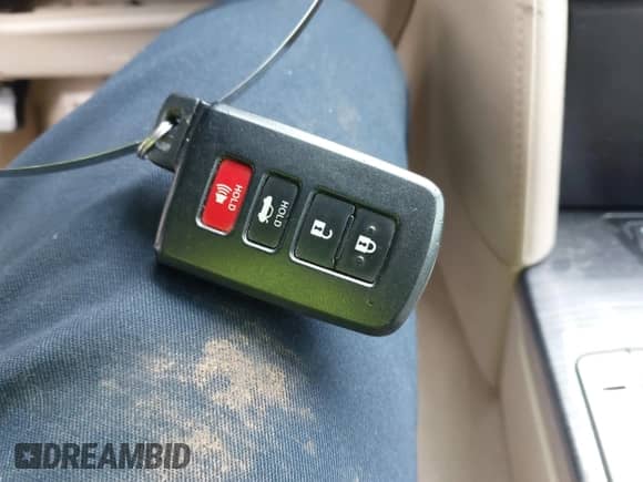 2013 Toyota Camry LE z VIN 4T1BD1FK5DU071300, wystawiony jako IAAI lot #43333370 z przebiegiem 175 536 mil mil oraz . Historia ofert i sprzedaży dostępna na DreamBid. Obrazek 11.