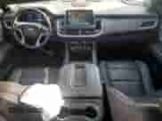 2022 Chevrolet Suburban Premier с VIN 1GNSKFKD8NR233933, выставлен на аукционе Copart как лот 85775464 с пробегом 99 130 миль миль и Списание • Salvage title. История ставок и продаж доступна на DreamBid. Изображение 8.