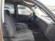 2004 Dodge Dakota SLT с VIN 1D7HL48N84S619527, выставлен на аукционе IAAI как лот 42484398 с пробегом 275 998 миль миль и . История ставок и продаж доступна на DreamBid. Изображение 5.