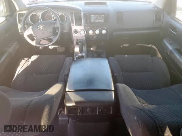 2012 Toyota Tundra с VIN 5TFDW5F10CX240500, выставлен на аукционе Copart как лот 68960755 с пробегом 151 981 миль миль и Чистый • Clean title. История ставок и продаж доступна на DreamBid. Изображение 8.