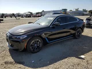2022 BMW i4 eDrive40 with VIN WBY73AW09NFN05752, listed as a Copart auction lot 58095875 with 43,401 mi miles and Salvage title. Bid and sale history available at DreamBid. Image 1.