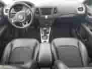 2019 Jeep Compass Latitude с VIN 3C4NJDBB4KT600731, выставлен на аукционе Copart как лот 81387255 с пробегом 74 131 миль миль и Чистый • Clean title. История ставок и продаж доступна на DreamBid. Изображение 8.
