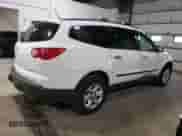 2012 Chevrolet Traverse LS z VIN 1GNKVFED5CJ182793, wystawiony jako Copart lot #82520115 z przebiegiem 149 446 mil mil oraz Szkoda całkowita • Salvage title. Historia ofert i sprzedaży dostępna na DreamBid. Obrazek 3.