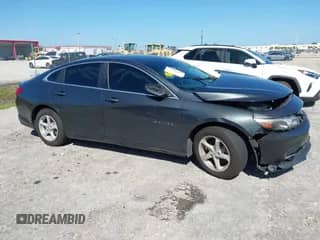 2018 Chevrolet Malibu LS z VIN 1G1ZB5ST5JF204578, wystawiony jako IAAI lot #43136521 z przebiegiem 101 375 mil mil oraz . Historia ofert i sprzedaży dostępna na DreamBid. Obrazek 1.