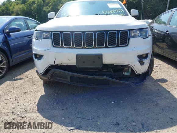 2017 Jeep Grand Cherokee Laredo with VIN 1C4RJFAG4HC683270, listed as a IAAI auction lot 43005839 with 81,282 mi miles and . Bid and sale history available at DreamBid. Image 6.