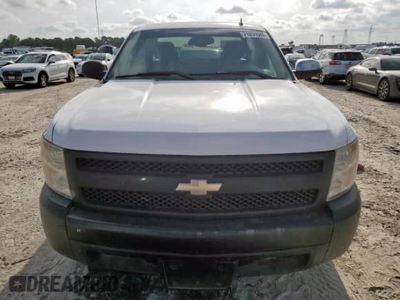 2007 Chevrolet Silverado 1500 Work Truck with VIN 1GCEC19X07Z653596, listed as a Copart auction lot 71031545 with 271,263 mi miles and Clean title. Bid and sale history available at DreamBid. Image 5.