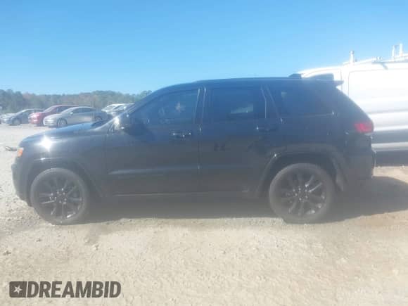 2017 Jeep Grand Cherokee Laredo с VIN 1C4RJEAG9HC955984, выставлен на аукционе IAAI как лот 43493592 с пробегом 194 776 миль миль и . История ставок и продаж доступна на DreamBid. Изображение 14.