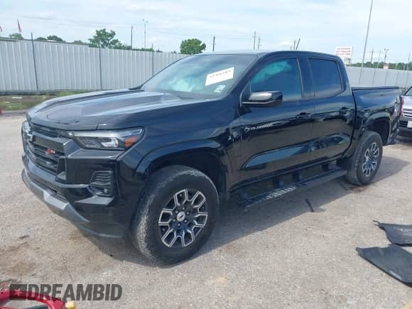2023 Chevrolet Colorado 4WD Z71 with VIN 1GCPTDEK5P1130318, listed as a IAAI auction lot 42366183 with 24,551 mi miles and . Bid and sale history available at DreamBid. Image 2.