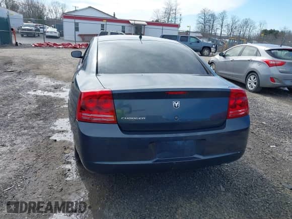2008 Dodge Charger with VIN 2B3LA43R18H209624, listed as a IAAI auction lot 41760156 with 154,605 mi miles and . Bid and sale history available at DreamBid. Image 16.