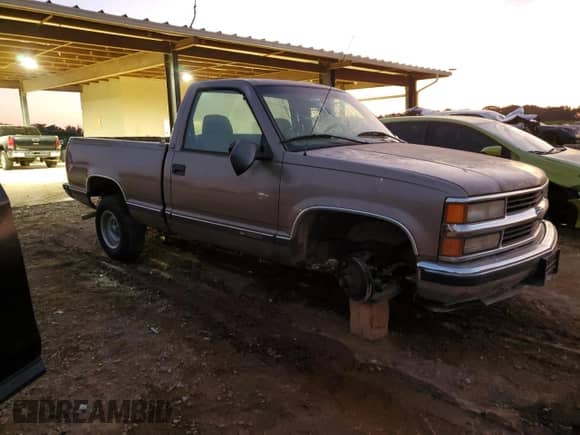 1997 Chevrolet Silverado 1500 с VIN 1GCEC14W3VZ134876, выставлен на аукционе Copart как лот 76843714 с пробегом 88 159 миль миль и Списание • Salvage title. История ставок и продаж доступна на DreamBid. Изображение 4.