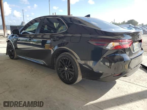 2023 Toyota Camry LE z VIN 4T1C11AK4PU743873, wystawiony jako Copart lot #89570885 z przebiegiem 19 760 mil mil oraz Nie do naprawy • Non repairable. Historia ofert i sprzedaży dostępna na DreamBid. Obrazek 2.