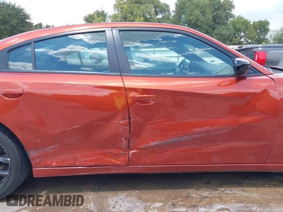 2021 Dodge Charger SXT with VIN 2C3CDXBG0MH532133, listed as a IAAI auction lot 43052102 with 165,802 mi miles and . Bid and sale history available at DreamBid. Image 6.