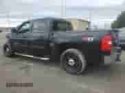 2011 Chevrolet Silverado 1500 LT z VIN 3GCPKSE38BG265836, wystawiony jako Copart lot #81809105 z przebiegiem Nie podano mil oraz Szkoda całkowita • Salvage title. Historia ofert i sprzedaży dostępna na DreamBid. Obrazek 2.