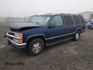 1997 Chevrolet Suburban with VIN 3GNFK16R0VG152063, listed as a Copart auction lot 78105254 with 187,299 mi miles and Salvage title. Bid and sale history available at DreamBid. Image 1.