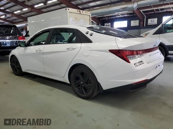 2022 Hyundai Elantra Blue z VIN KMHLM4AJ3NU027849, wystawiony jako Copart lot #68420895 z przebiegiem 184 360 mil mil oraz Czysty tytuł • Clean title. Historia ofert i sprzedaży dostępna na DreamBid. Obrazek 2.