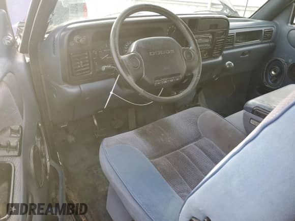 1995 Dodge 2500 с VIN 1B7KF26CXSS250602, выставлен на аукционе Copart как лот 87487014 с пробегом 272 183 миль миль и Списание • Salvage title. История ставок и продаж доступна на DreamBid. Изображение 8.