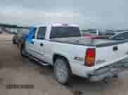 2005 GMC Sierra 1500 SLE with VIN 2GTEK13T151337526, listed as a IAAI auction lot 42642188 with Not provided miles and . Bid and sale history available at DreamBid. Image 3.