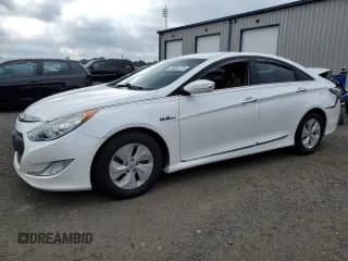 2015 Hyundai Sonata z VIN KMHEC4A40FA133510, wystawiony jako Copart lot #65052275 z przebiegiem 140 989 mil mil oraz Szkoda całkowita • Salvage title. Historia ofert i sprzedaży dostępna na DreamBid. Obrazek 1.