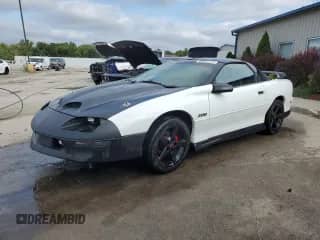 1994 Chevrolet Camaro Z28 z VIN 2G1FP22P0R2194500, wystawiony jako Copart lot #69321715 z przebiegiem 163 369 mil mil oraz Nie do naprawy • Non repairable. Historia ofert i sprzedaży dostępna na DreamBid. Obrazek 1.