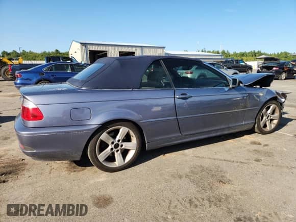 2005 BMW 3 Series 325Ci with VIN WBABW33475PL34934, listed as a Copart auction lot 71666425 with 162,261 mi miles and Salvage title. Bid and sale history available at DreamBid. Image 3.