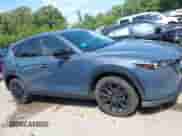 2025 Mazda CX-5 S Carbon Edition с VIN JM3KFBCM3S0627951, выставлен на аукционе IAAI как лот 42859913 с пробегом 3 723 миль миль и . История ставок и продаж доступна на DreamBid. Изображение 13.
