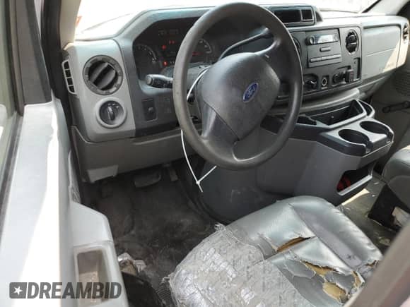 2009 Ford Econoline Cargo Commercial с VIN 1FTNE14W99DA40398, выставлен на аукционе Copart как лот 59805975 с пробегом 222 117 миль миль и Списание • Salvage title. История ставок и продаж доступна на DreamBid. Изображение 8.