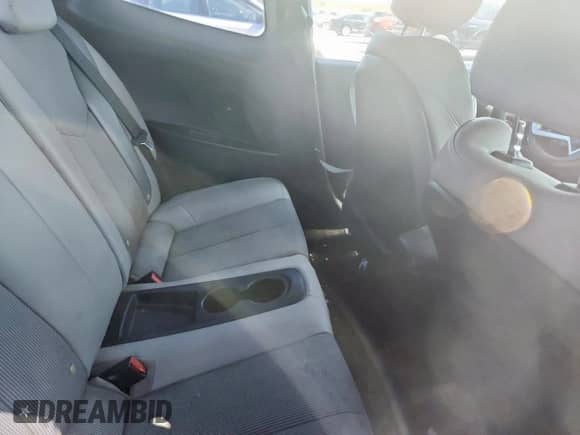 2014 Hyundai Veloster с VIN KMHTC6AD0EU186286, выставлен на аукционе Copart как лот 82402835 с пробегом 88 126 миль миль и Списание • Salvage title. История ставок и продаж доступна на DreamBid. Изображение 10.