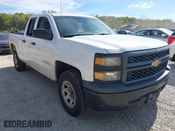 2014 Chevrolet Silverado 1500 Work Truck z VIN 1GCRCPEHXEZ270149, wystawiony jako IAAI lot #43492235 z przebiegiem 230 000 mil mil oraz . Historia ofert i sprzedaży dostępna na DreamBid. Obrazek 1.