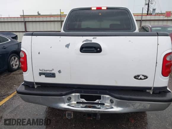 2002 Ford F-150 XLT с VIN 1FTRW08L42KA53781, выставлен на аукционе IAAI как лот 42676745 с пробегом 196 890 миль миль и . История ставок и продаж доступна на DreamBid. Изображение 16.