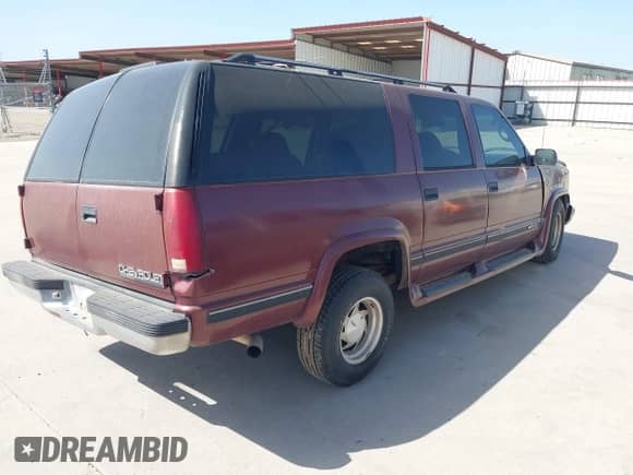 1995 Chevrolet Suburban with VIN 1GNEC16K6SJ445990, listed as a IAAI auction lot 42831455 with 312,069 mi miles and . Bid and sale history available at DreamBid. Image 4.